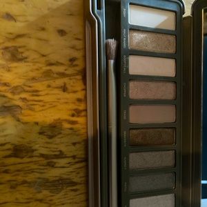 Naked eyeshadow palette